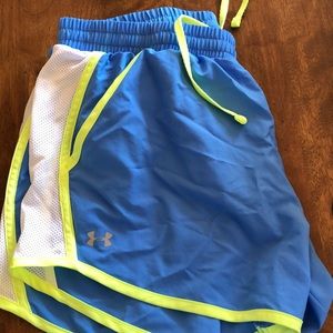 Under Armour running short
